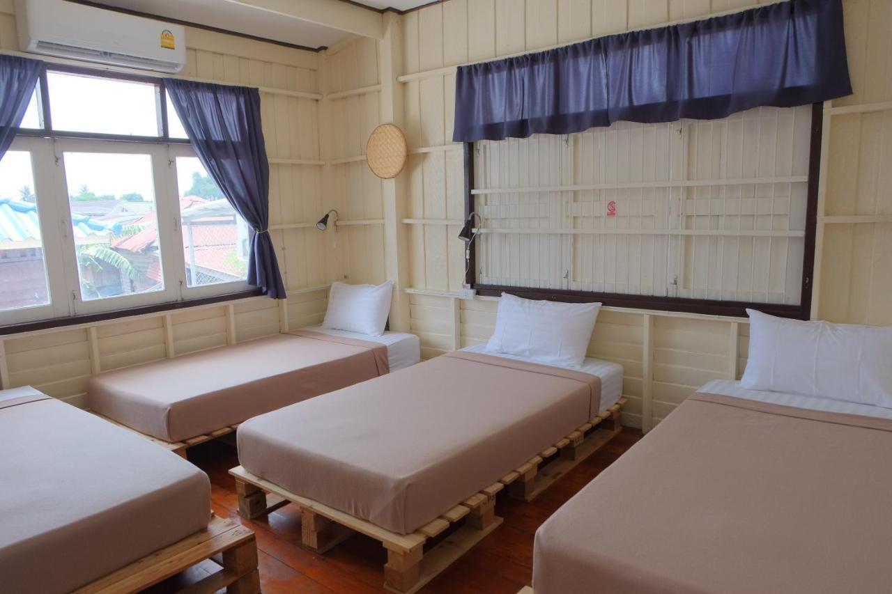63 Hostel Lopburi Kültér fotó
